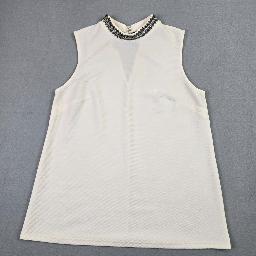 WD.NY Women's White Sleeveless Embellished Blouse Top Size Medium Career Chic